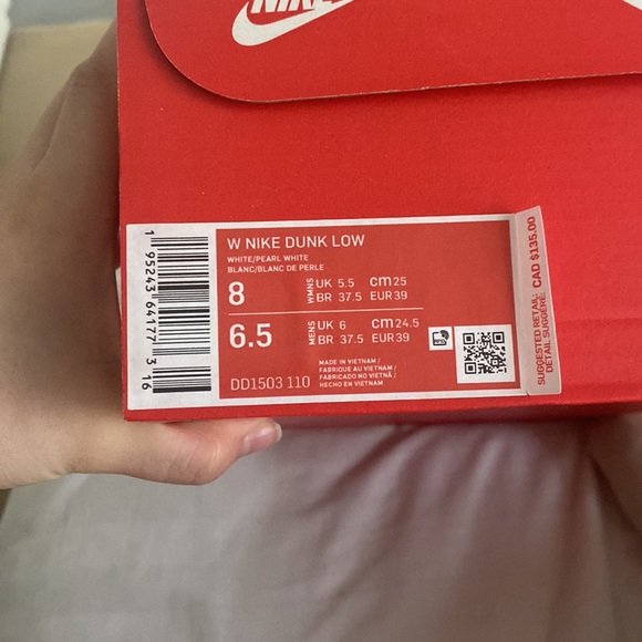 SOLD Nike Dunk Low - Picture 3 of 3